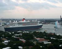 Queen-Mary-2-3573