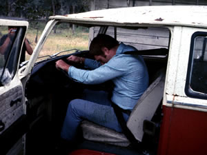 driver demonstrating the effect of restraints