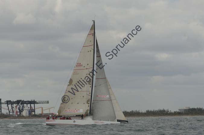 MB09-U5B8628
