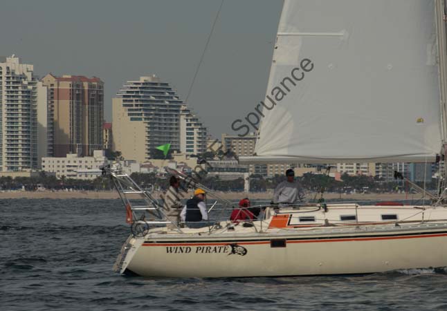6U5B4141