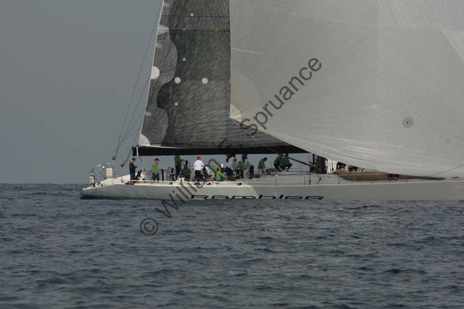 6U5B4220