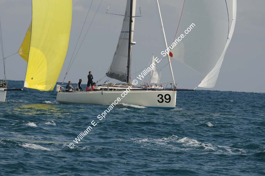 9U5B2312