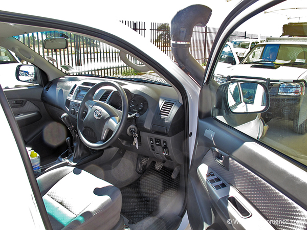 006c-Toyota Hilux Interior-70D2-0794