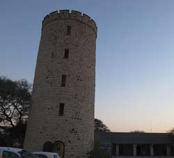 074-Okaukuejo Camp Tower 70D2-0677