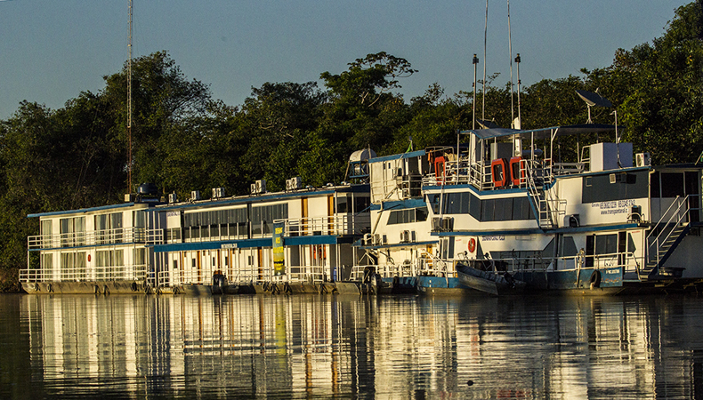 0338 Motel 6 on the river 9J8E6366