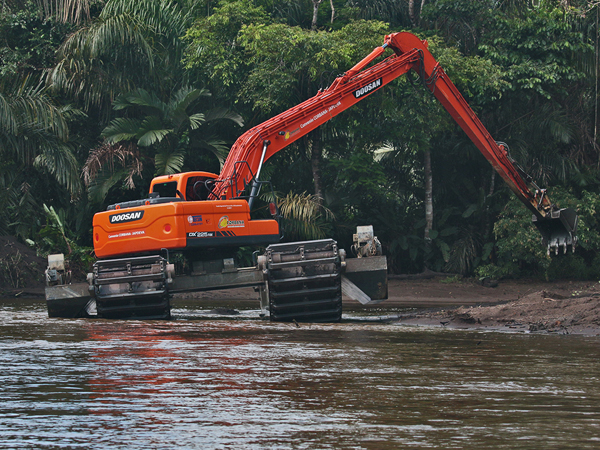 158 Dredging the River 80D0887